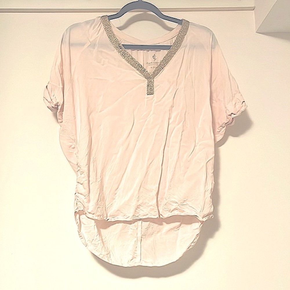 3/$18 🌺 Light pink blouse with shimmery gold collar, women XS